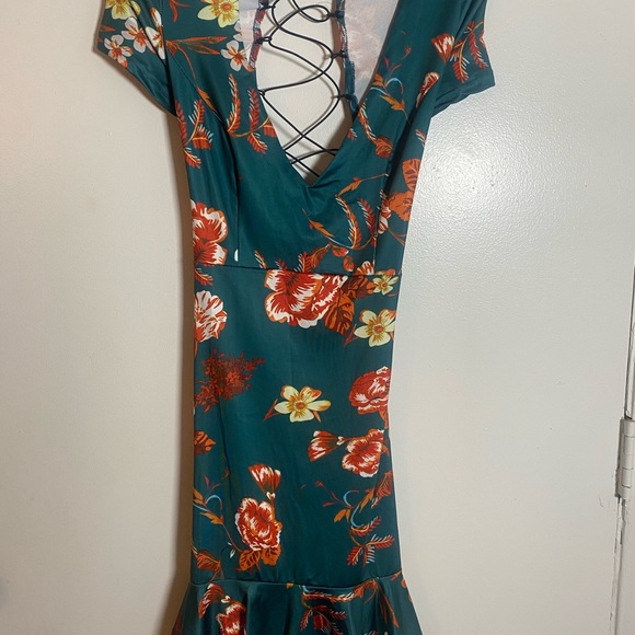 Sexy Deep V-Neck Floral Backless Bodycon Dress - Picture 7 of 8